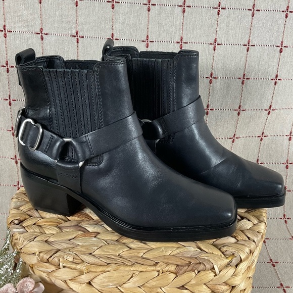 Sam Edelman “Bellamie” Black Leather Chunky Heel Ankle Bootie Square Toe Sz 5 - Picture 2 of 8